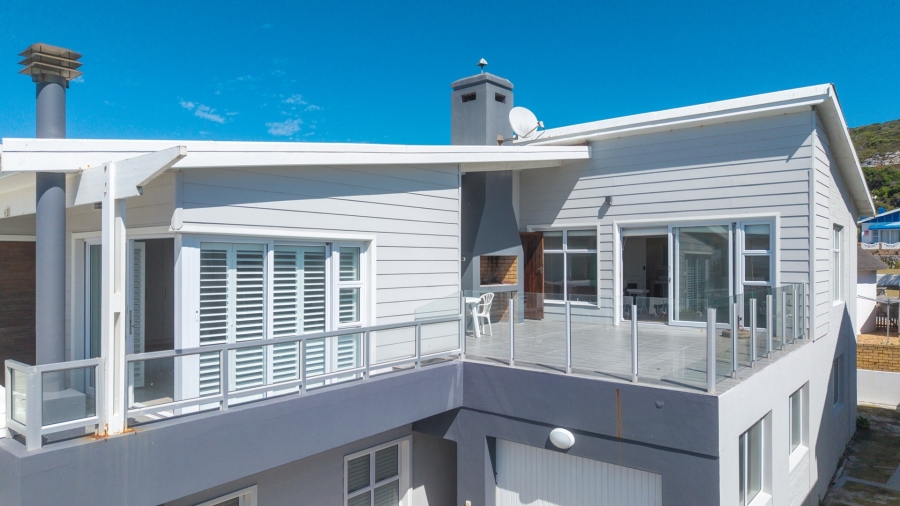 6 Bedroom Property for Sale in Agulhas Western Cape